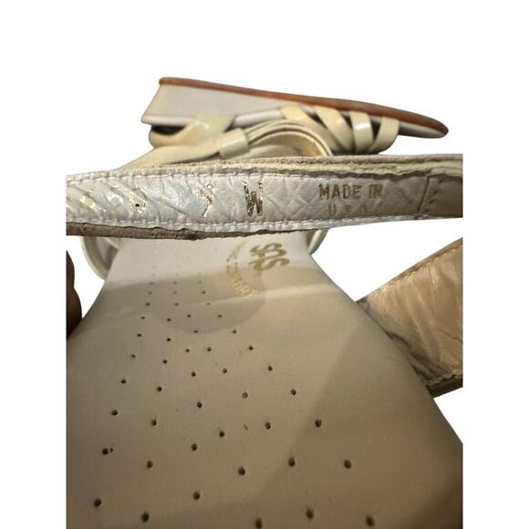 SAS Size 9 Strappy Kitten Wedge Sandal Cream White Patent Leather Vacation Comfy - Picture 8 of 9